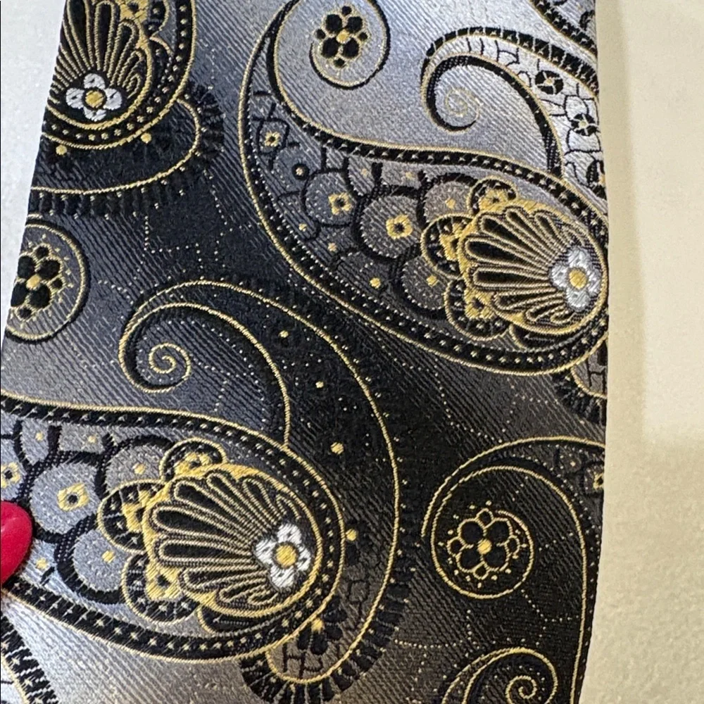 Mario Ferrari Paisley Men's Tie in Black gray Golden yellow SILK NWOT